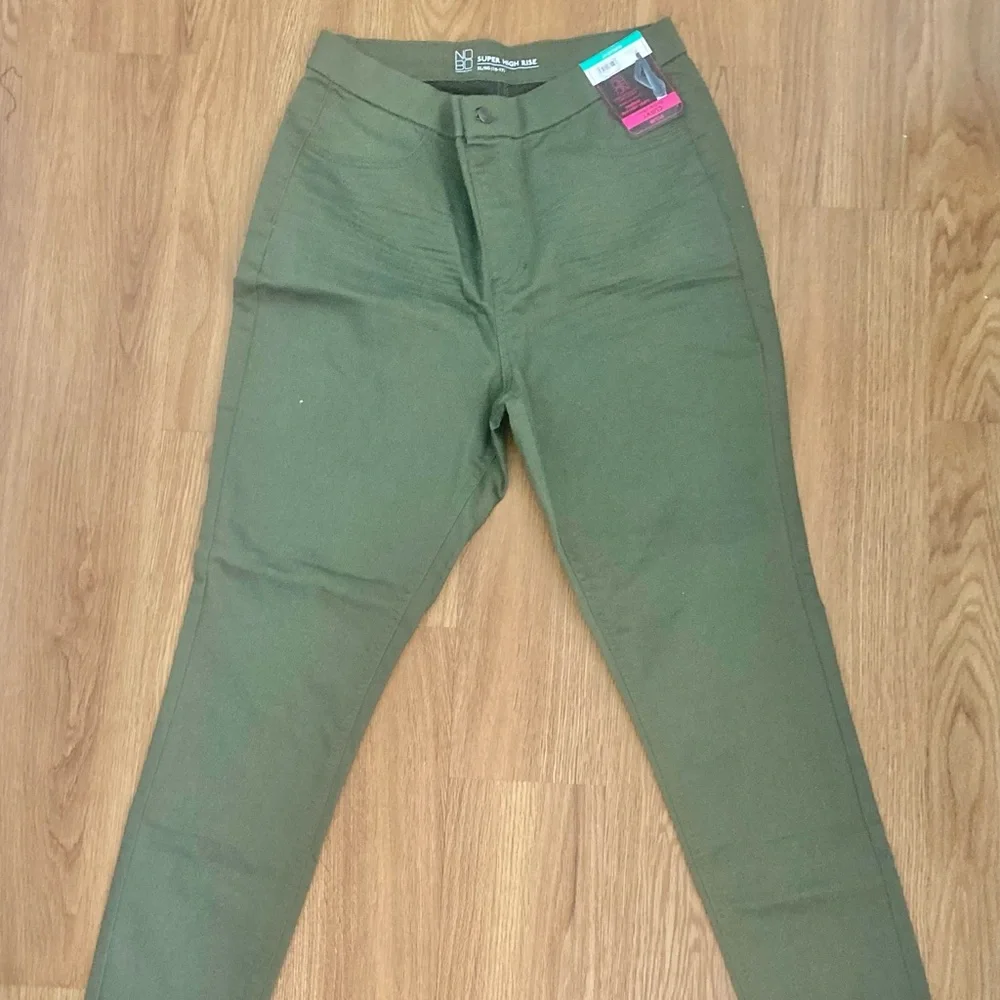 💕*NWT* Women’s No Boundaries Curvy For Every Body Super High Rise Jegging 💕 - Picture 5 of 6